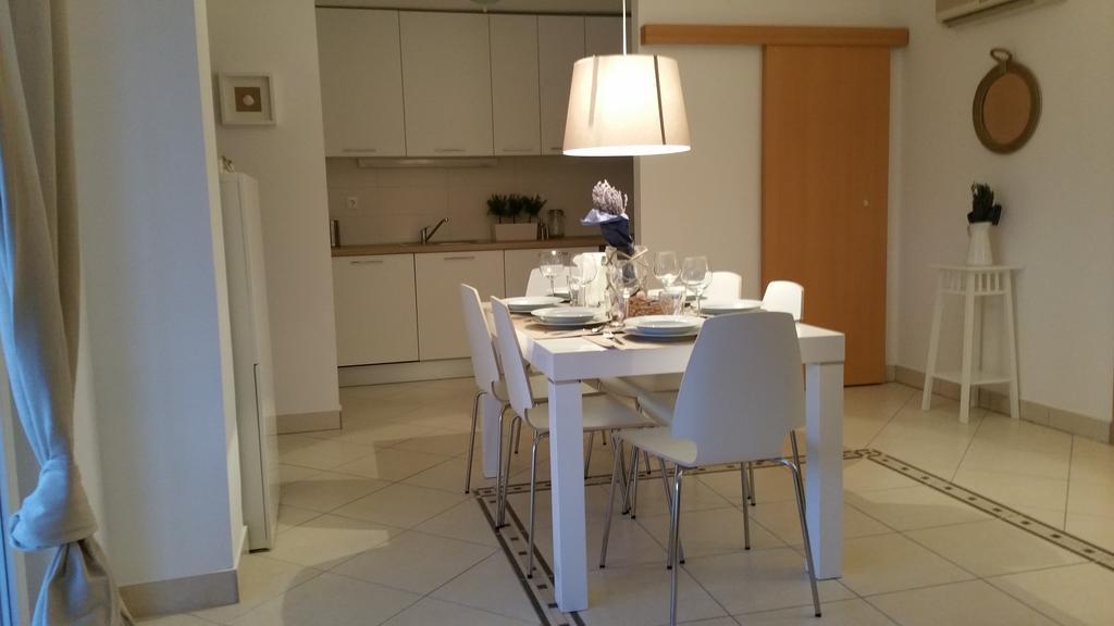 Novi Vinodolski Apartment Cameră foto